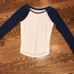 Aeropostale long sleeve top in excellent condition